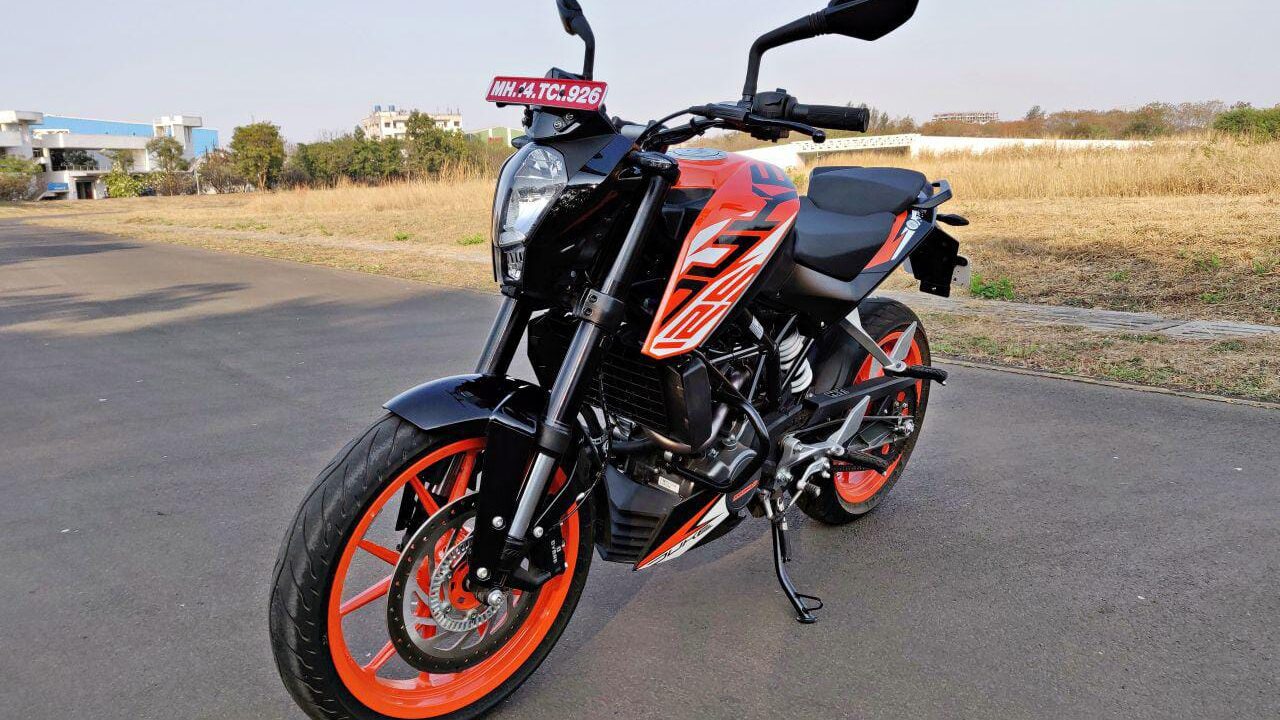 KTM 125 Duke – Own This Sporty Beast with Just ₹18,000 Down Payment