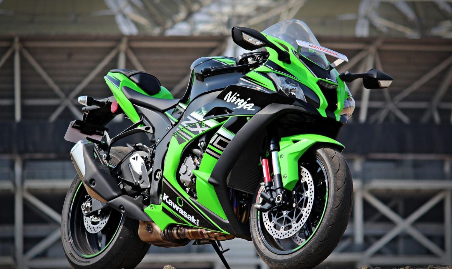 Kawasaki Ninja ZX10R – The World’s Most Ferocious Sports Bike with an Insane Engine
